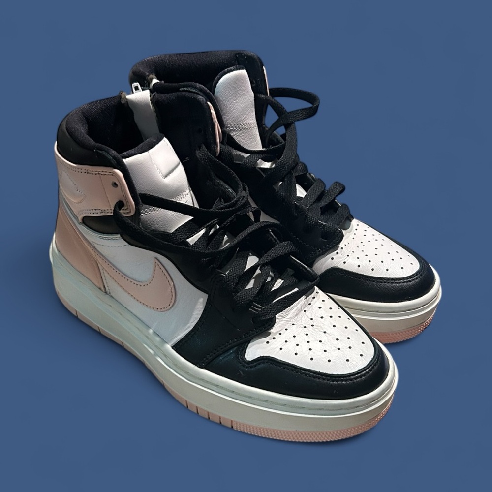 Nike Air Jordan 1 Mid Crimson Tint (GS) - Picture 2 of 10